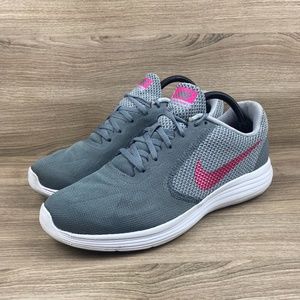 nike shoes revolution 3